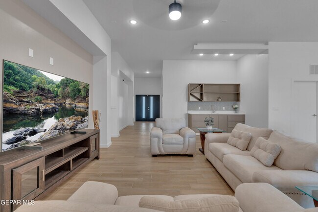 Building Photo - 12713 Captain Claudia CT
