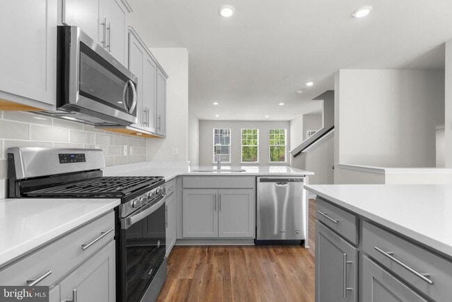 Building Photo - 7980 Patterson Wy