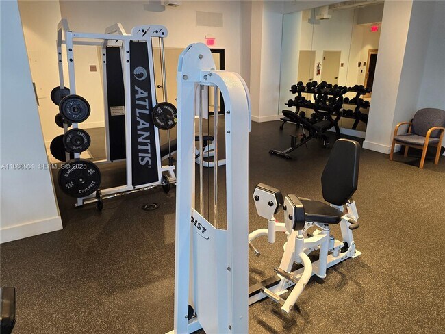 Building Photo - 11113 Biscayne Blvd