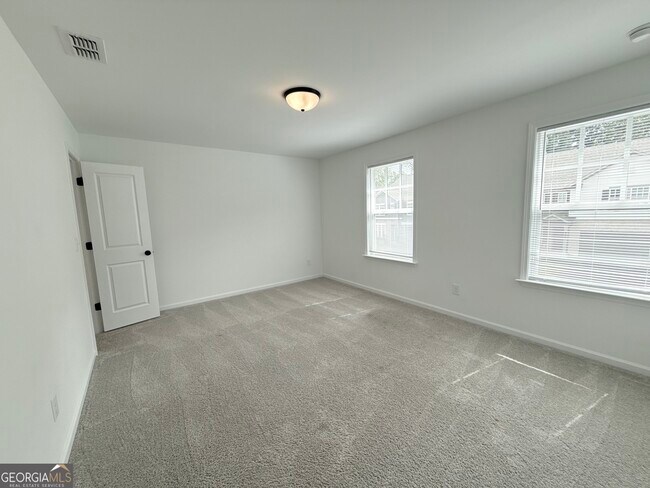Building Photo - 207 Foxhill Dr