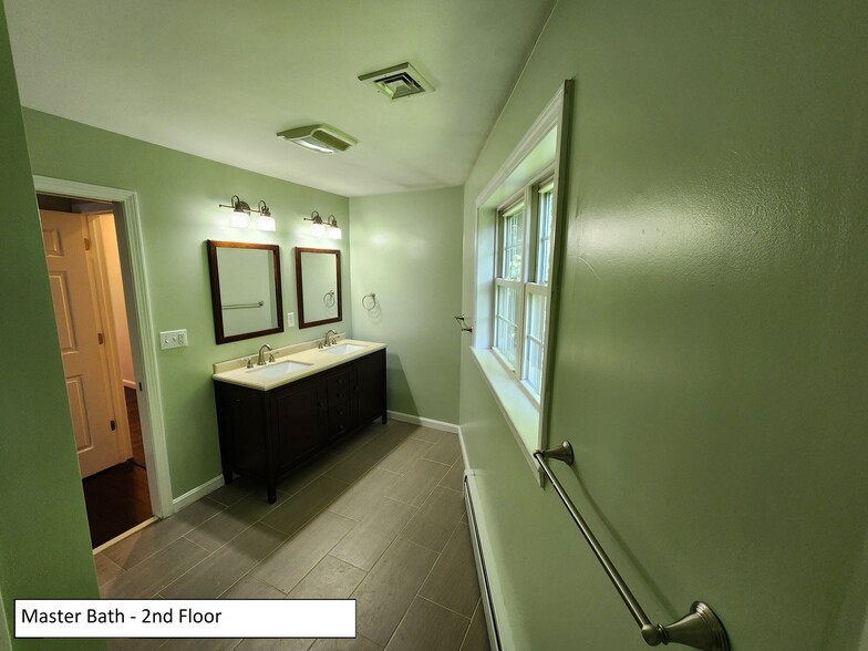 Building Photo - 68 Peach Orchard Rd