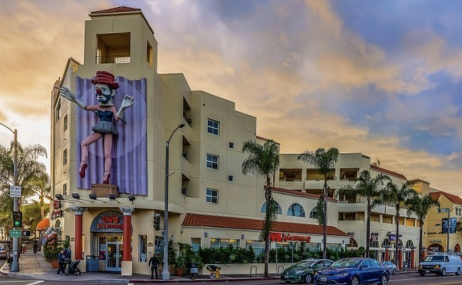 iconic ballerina clown - 255 Main St