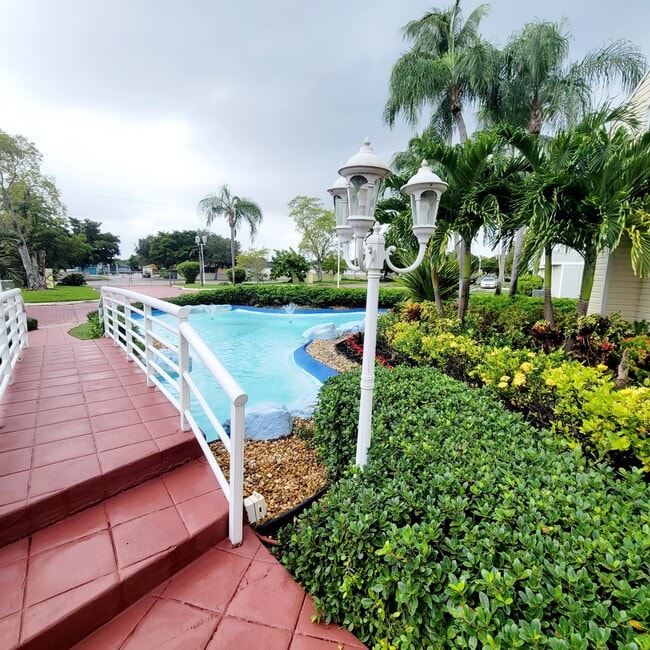 Building Photo - 3421 NW 44th St