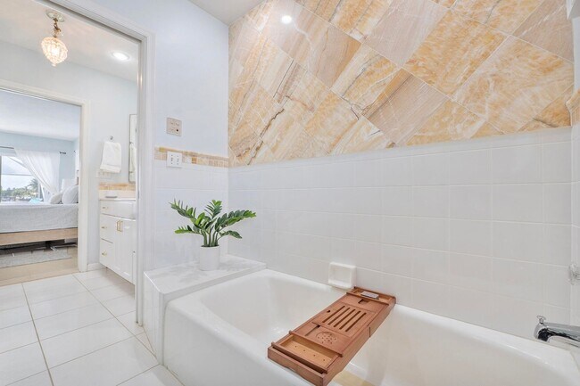 Building Photo - 772 Apple Tree Ln