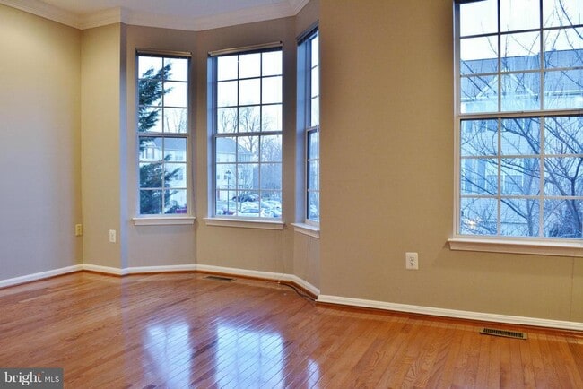 Building Photo - 6702 Tranquil Way