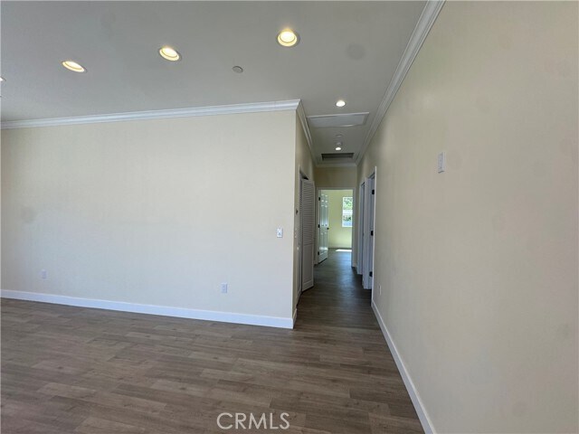 Building Photo - 10054 Barling St