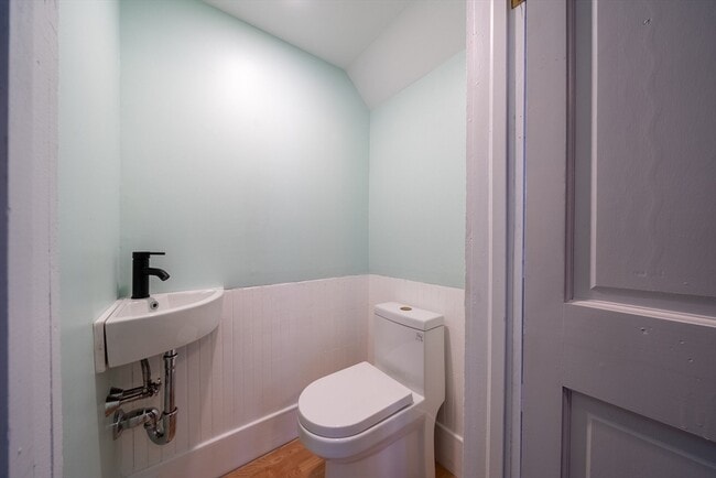 Building Photo - 47 Marblehead St
