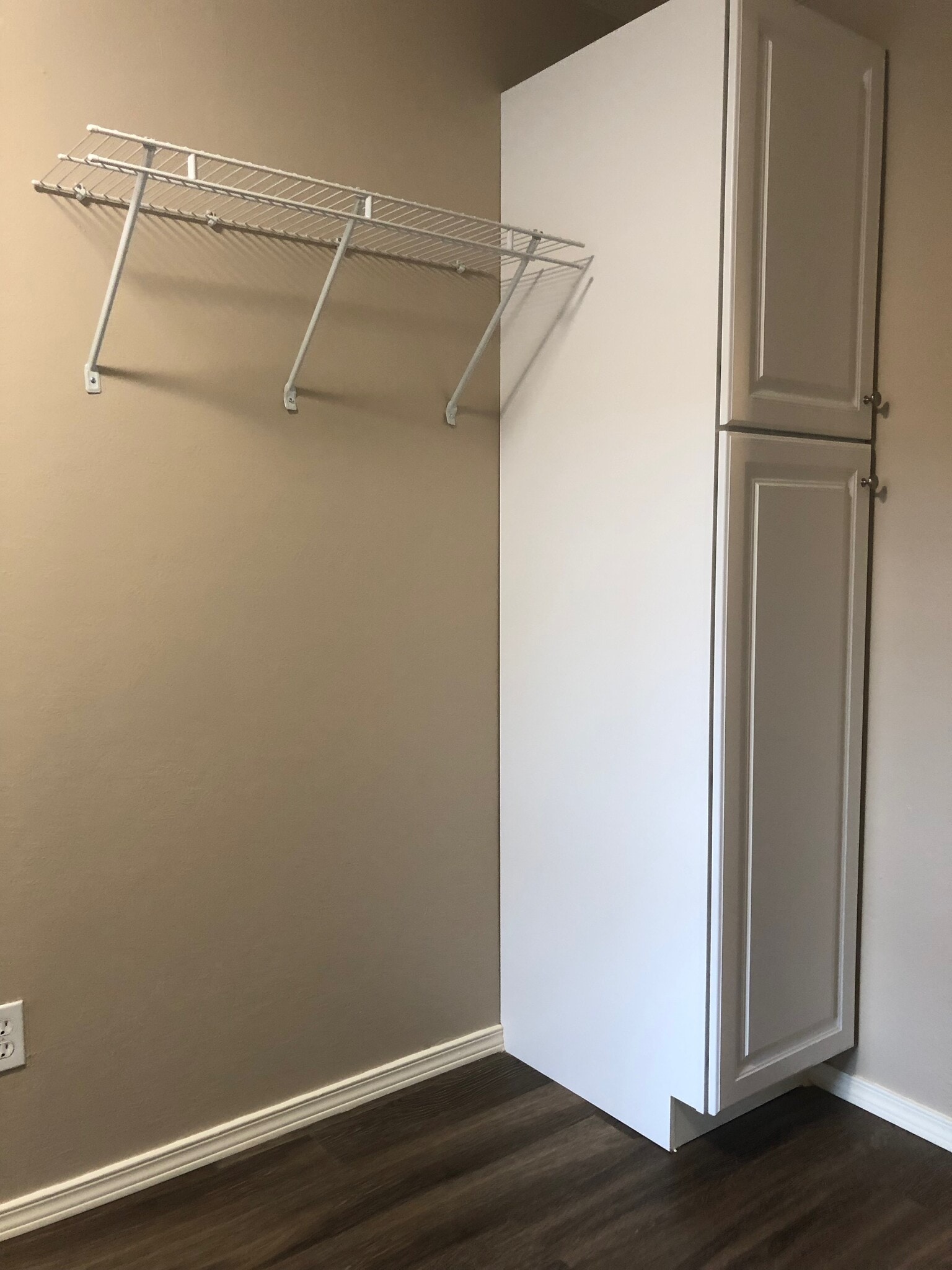 Building Photo - 3601 NE 73rd Pl