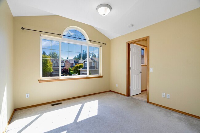 Building Photo - 18328 10th Dr SE
