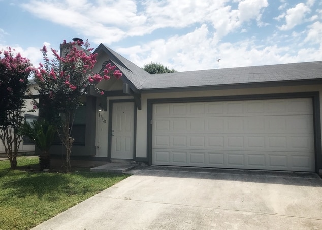 Building Photo - 11730 Spring Song Dr
