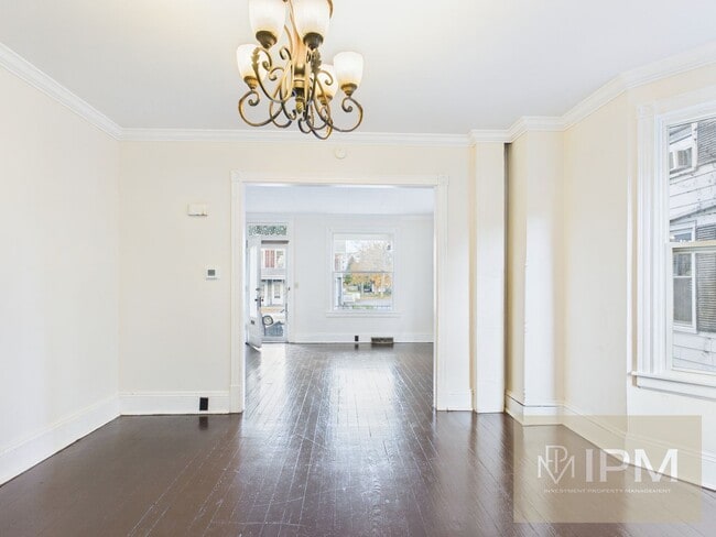 Building Photo - Beautiful 5 Bed, 2 Bath Home in Manheim!!