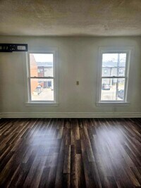 Building Photo - 322 N 14th St