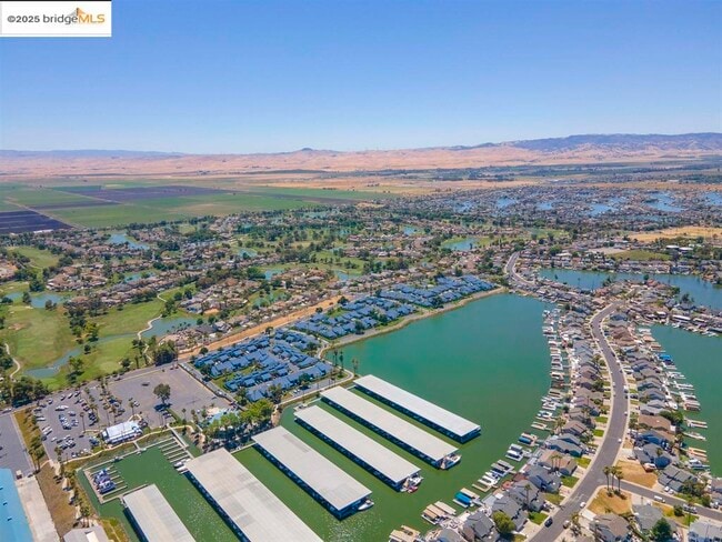 Building Photo - 5854 Yawl St