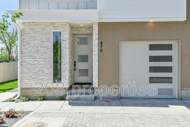 Building Photo - 486 E Violets Cv Ln