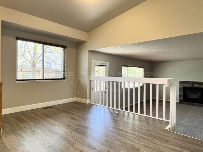 Building Photo - 5851 Granby Hill Dr