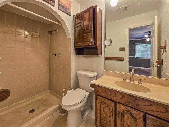 Building Photo - 7306 Oakmore Dr