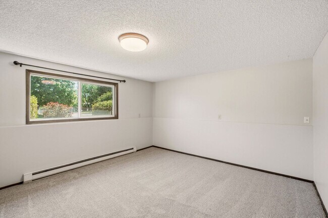 Building Photo - 2705 N Robie Ct