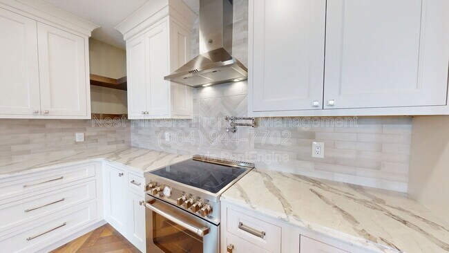 Building Photo - 1431 Riverplace Blvd