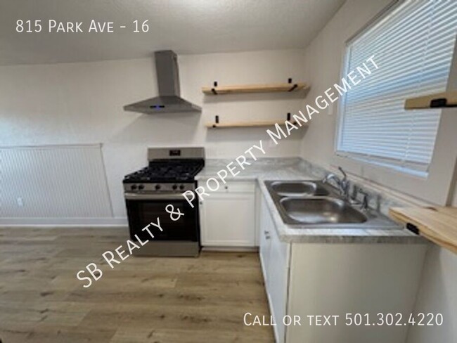 Building Photo - Cozy & Affordable Studio Apartment in Hot ...