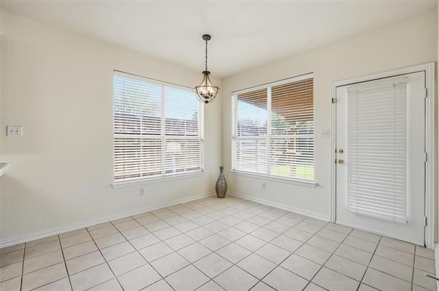 Building Photo - 1718 Clarke Springs Dr