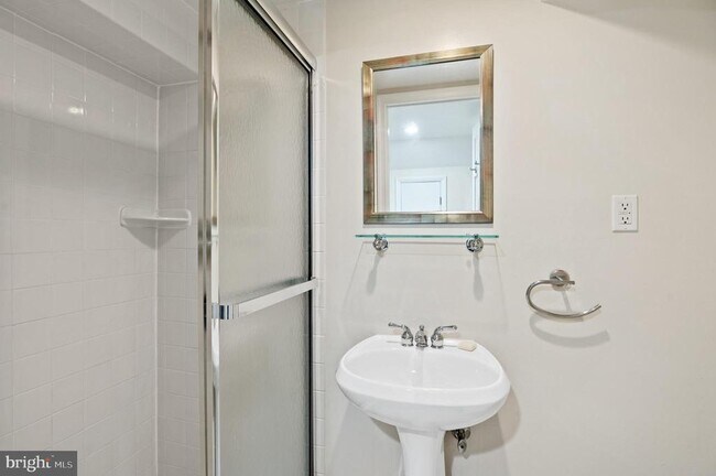 Building Photo - 4849 Rodman St NW