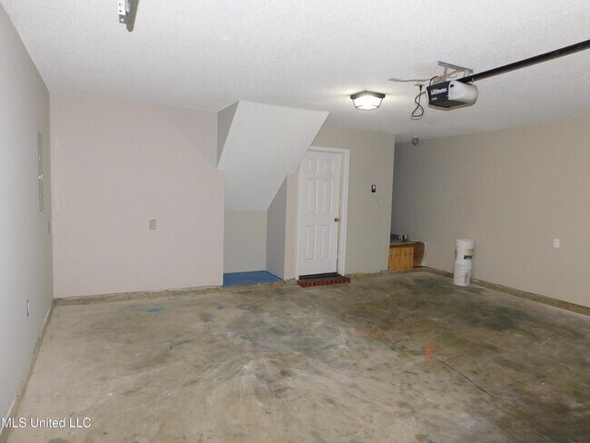 Building Photo - 2469 Lasonya Ln