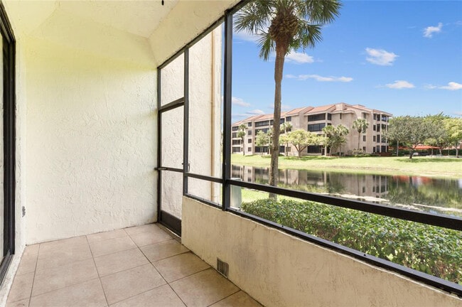 Building Photo - 7535 La Paz Blvd