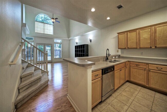 Building Photo - 12289 Mulligan Glen Ct