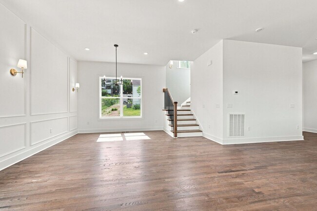 Building Photo - 508 Waycross Dr