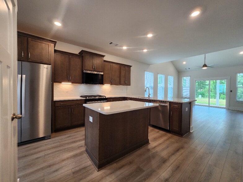 Building Photo - 499 Ml Pk Wy