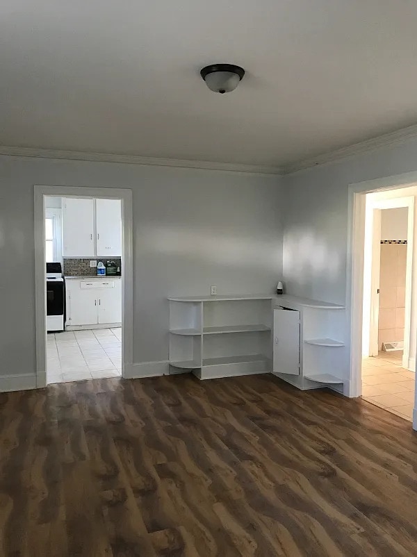 Building Photo - 2 Bedroom 1 Bathroom