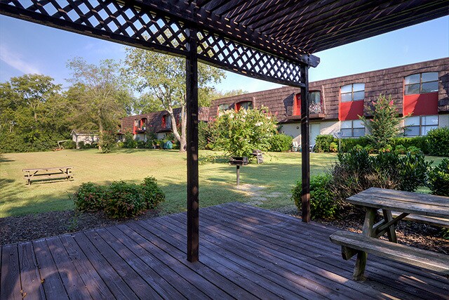 Building Photo - 126 Walton Ferry Rd