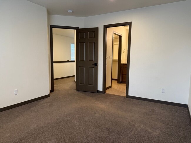 Building Photo - 209 N 76th Ave