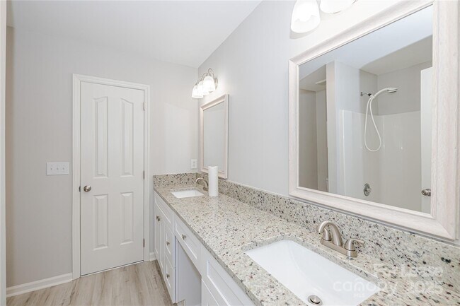 Building Photo - 4709 Morning Dew Ct