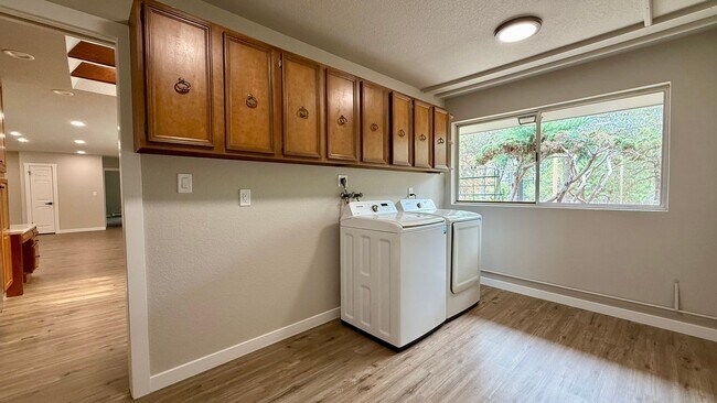 Building Photo - Stylish 3-Bedroom Remodel with Two Firepla...