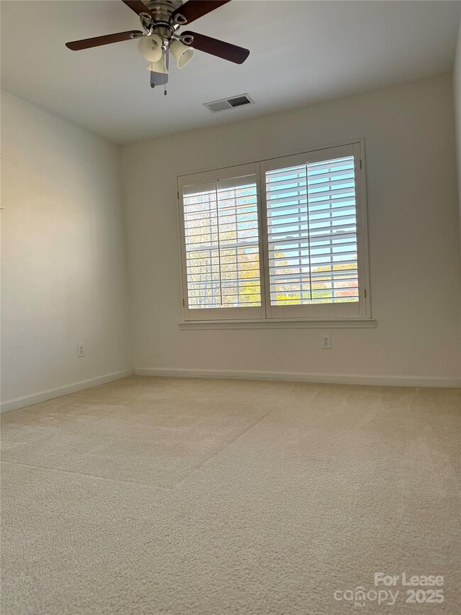 Building Photo - 8005 Flanders St