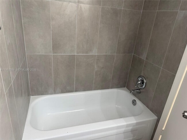 Building Photo - 2700 Coral Springs Dr