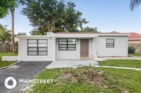 Building Photo - 1367 NE 27th St