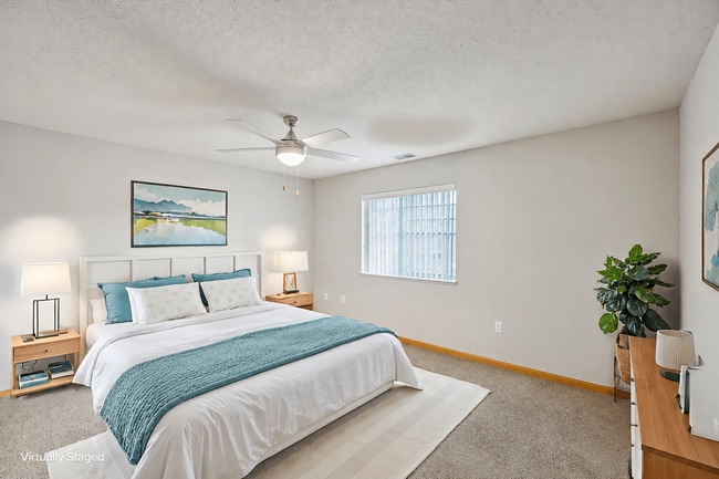 Floorplan - Pinebrook Apartments