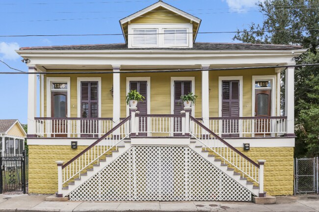 Primary Photo - 1216 Treme St