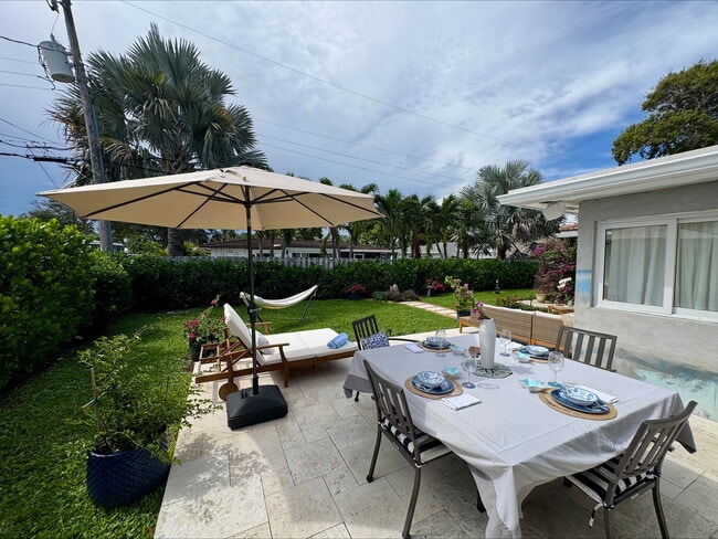 Building Photo - 1960 NE 30th St