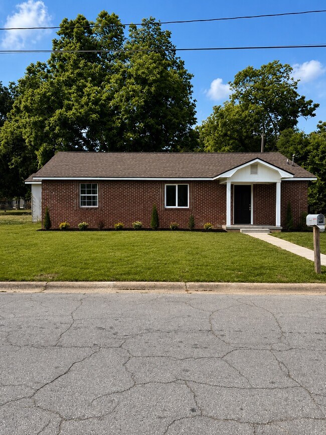 Building Photo - 103 Fagan Cir