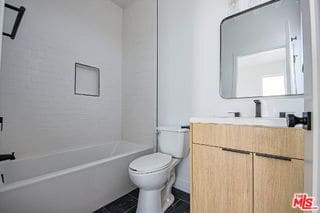 Building Photo - 6405 Odessa Ave