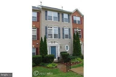 Building Photo - 614 Eisenhower Dr