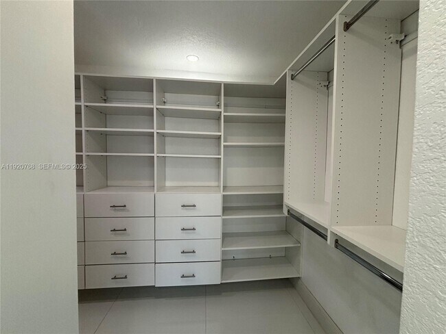 Building Photo - 7099 NW 48th Ct