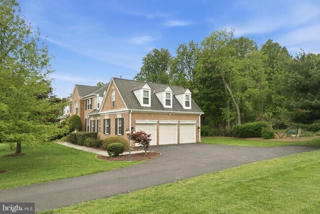 Building Photo - 13010 Boswell Ct
