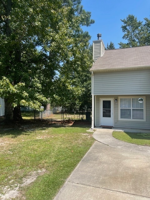 Building Photo - 137 Village Ct