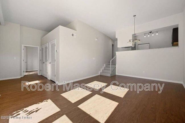 Building Photo - 2745 Grinstead Dr