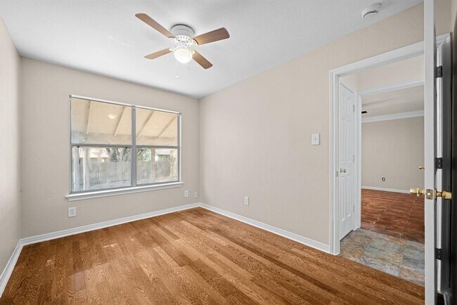 Building Photo - 2321 Bendridge Trail