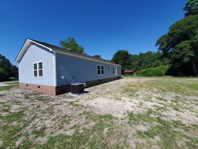 Building Photo - 126 Stanford Wiley Ln